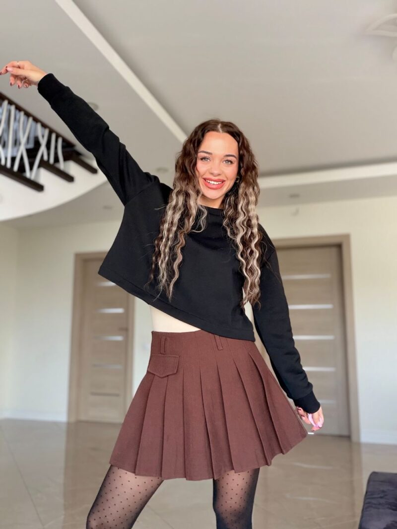 Moteriškas,,NOIR Crop'' džemperis - Image 2